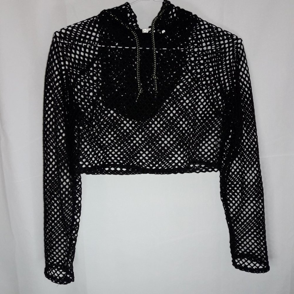 Modern Top Crop with Hoodie